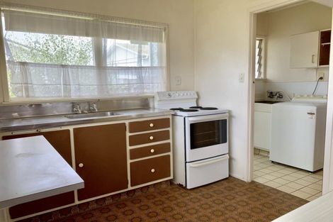 Photo of property in 2/4 Lingfield Street, Glenfield, Auckland, 0629