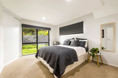 Photo of property in 18c Riverpark Crescent, Henderson, Auckland, 0610