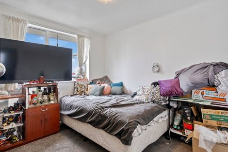 Photo of property in 42 Hinemoa Street, Levin, 5510