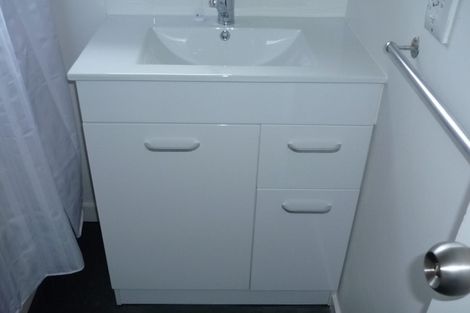 Photo of property in 842b Whangaparaoa Road, Manly, Whangaparaoa, 0930