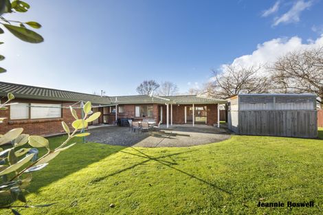 Photo of property in 37 Chippendale Crescent, Highbury, Palmerston North, 4412