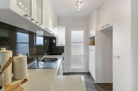 Photo of property in 2/16 Inkerman Street, Onehunga, Auckland, 1061