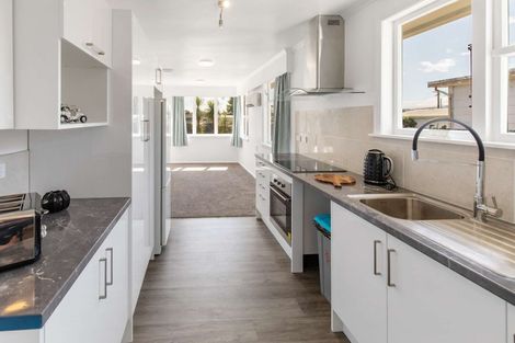 Photo of property in 17 Dorset Street, Levin, 5510