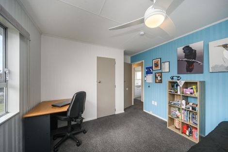 Photo of property in 14 Bendigo Street, Cloverlea, Palmerston North, 4412