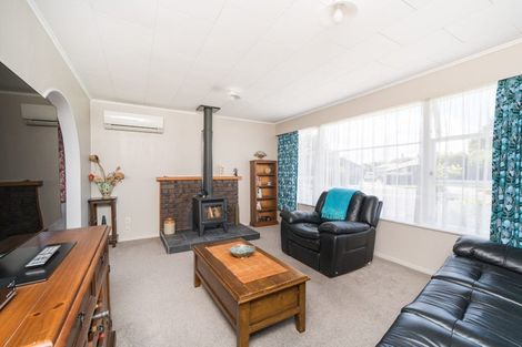 Photo of property in 5 Tingey Place, Awapuni, Palmerston North, 4412