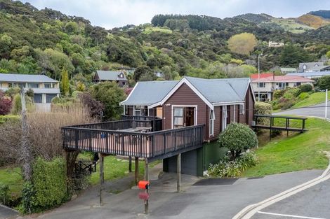 Photo of property in 13 Selwyn Avenue, Akaroa, 7520