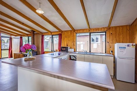 Photo of property in Atisa Lodge, 40 Carroll Street, National Park, Owhango, 3989