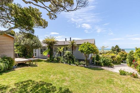 Photo of property in 15 Bay View Terrace, Patons Rock, Takaka, 7182