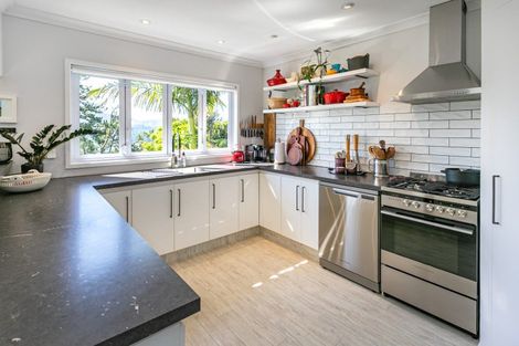Photo of property in 5 Hillside Lane, Tairua, 3508