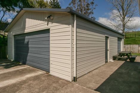 Photo of property in 46 Tarata Road, Inglewood, 4387