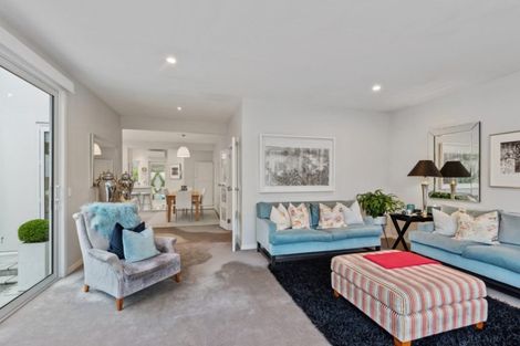 Photo of property in 2/24 Thornycroft Street, Fendalton, Christchurch, 8052