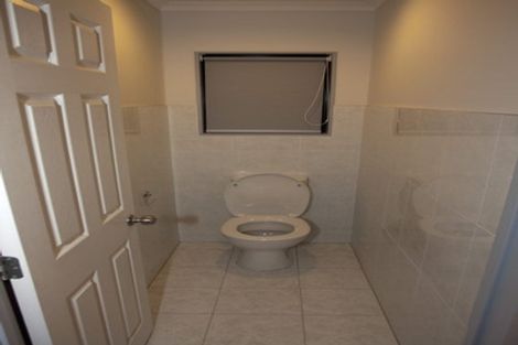 Photo of property in 33 Edgewood Way, Henderson, Auckland, 0612