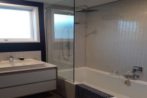 Photo of property in 4 Dunstall Place, Mangere Bridge, Auckland, 2022