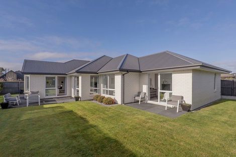 Photo of property in 9 Polish Settlers Place, Marshland, Christchurch, 8083