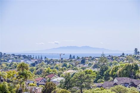 Photo of property in 48 Langana Avenue, Browns Bay, Auckland, 0630