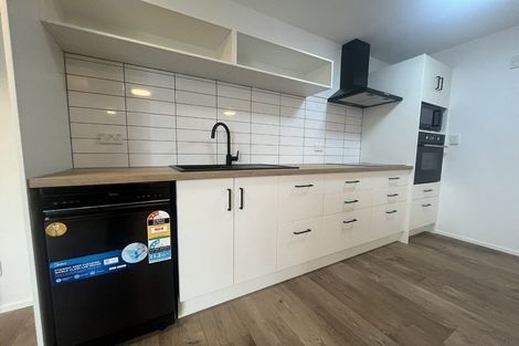 Photo of property in Palm Grove Apartments, 6/13b Palm Grove, Berhampore, Wellington, 6023