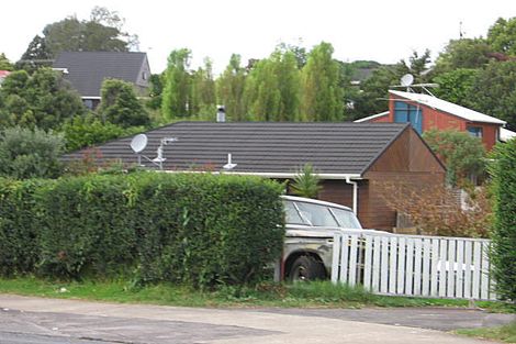 Photo of property in 100b Godley Road, Green Bay, Auckland, 0604