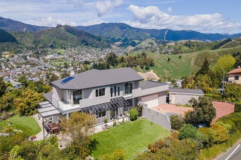 Photo of property in 141 Princes Drive, Britannia Heights, Nelson, 7010