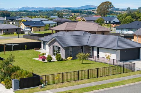 Photo of property in 10 Rodeo Drive, Te Anau, 9600