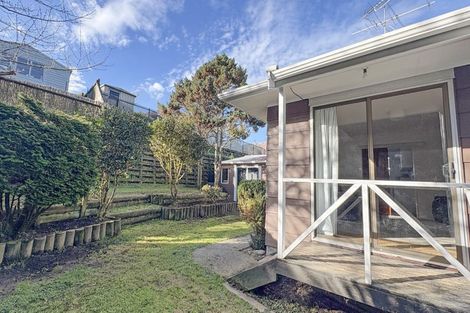 Photo of property in 69b Hartford Crescent, Totara Park, Upper Hutt, 5018