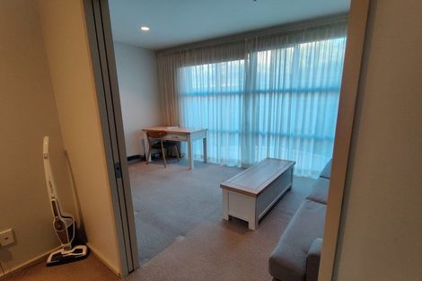 Photo of property in Atrium Towers, 1o/154 The Terrace, Wellington Central, Wellington, 6011
