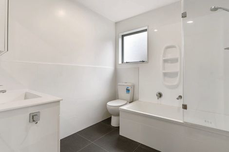 Photo of property in 12 Felicity Place, Unsworth Heights, Auckland, 0632