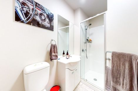 Photo of property in Atrium Towers, 5p/154 The Terrace, Wellington Central, Wellington, 6011