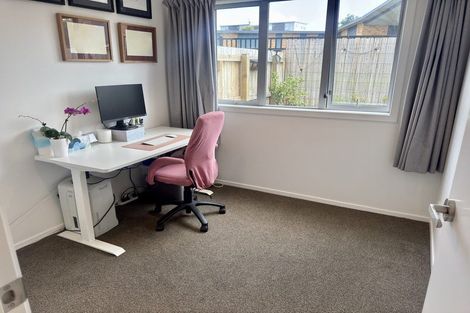 Photo of property in 123 Ngae Place, Mangere East, Auckland, 2024