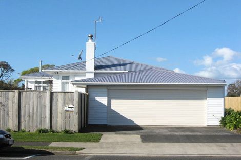 Photo of property in 43c Lismore Street, Strandon, New Plymouth, 4312