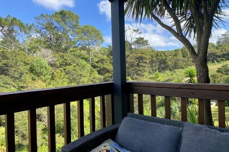 Photo of property in 13 Stubbs Place, Fairview Heights, Auckland, 0632