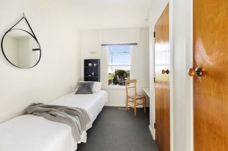 Photo of property in 8 Beere Haven Steps, Seatoun, Wellington, 6022