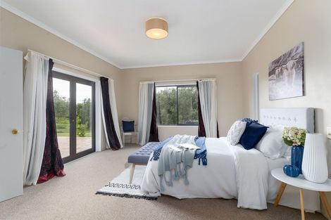 Photo of property in 114 Hinakura Road, Martinborough, Carterton, 5784