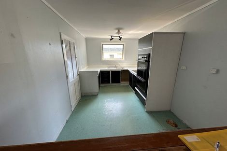 Photo of property in 1/50 Tudor Road, Henderson, Auckland, 0610