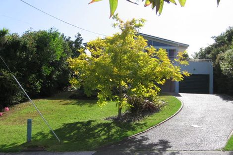 Photo of property in 10 Beacon Avenue, Campbells Bay, Auckland, 0630