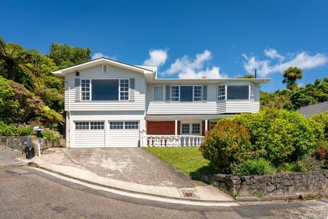 Photo of property in 8 Lethenty Way, Karori, Wellington, 6012