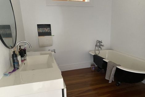 Photo of property in 50 Nixon Street, Hamilton East, Hamilton, 3216