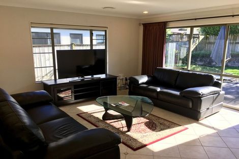 Photo of property in 14 Duntrune Road, Flat Bush, Auckland, 2016