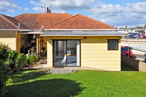 Photo of property in 2/28 Kihikihi Road, Te Awamutu, 3800