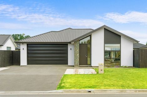 Photo of property in 4 Bellows Close, Halswell, Christchurch, 8025