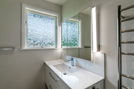 Photo of property in 16 Roick Parade, Glen Eden, Auckland, 0602