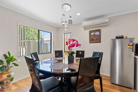 Photo of property in 49d Redoubt Road, Goodwood Heights, Auckland, 2105