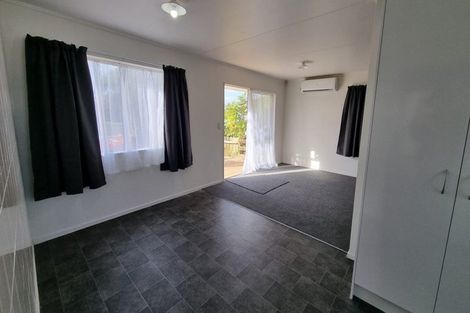 Photo of property in 1/5 Hatherley Place, Clendon Park, Auckland, 2103