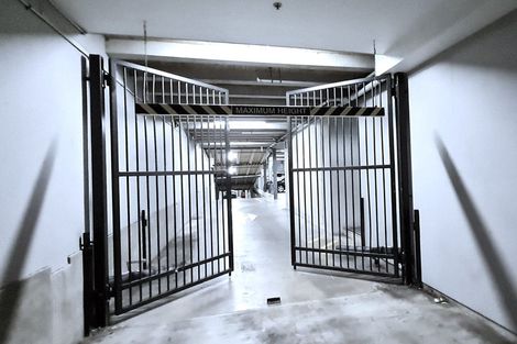 Photo of property in Piermont Apartments, 4i/82 Cable Street, Te Aro, Wellington, 6011