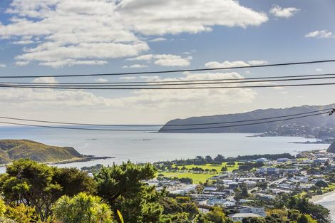 Photo of property in 54 Kahu Road, Paremata, Porirua, 5024