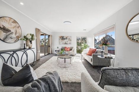 Photo of property in 12 Davita Place, Farm Cove, Auckland, 2012