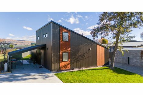 Photo of property in 8 Don Place, Alexandra, 9320