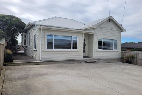 Photo of property in 15 Sackville Street, Fitzroy, New Plymouth, 4312