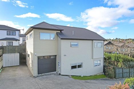 Photo of property in 12 Cairnsvale Rise, Manurewa, Auckland, 2105