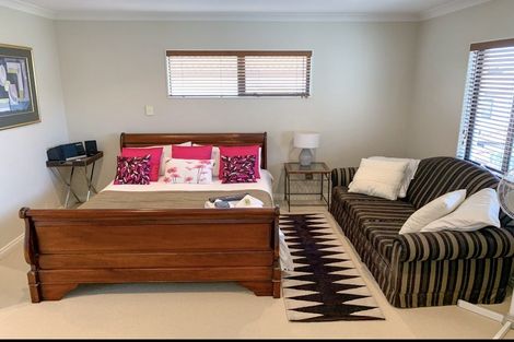 Photo of property in 106 Meadowland Drive, Somerville, Auckland, 2014