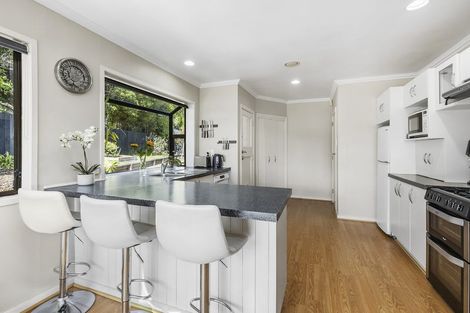 Photo of property in 54 Kahu Road, Paremata, Porirua, 5024